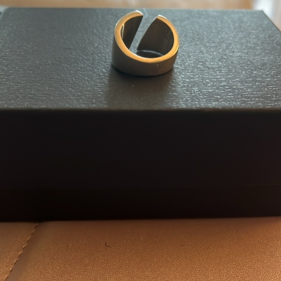 Sterling Silver Ring - Picture 3 of 5